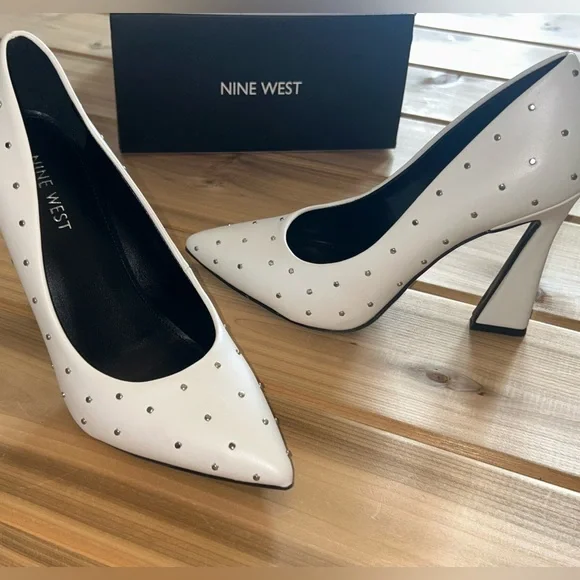 NEW Nine West Trial Women's Rhinestone Dress Pumps White size 7 - Picture 9 of 14